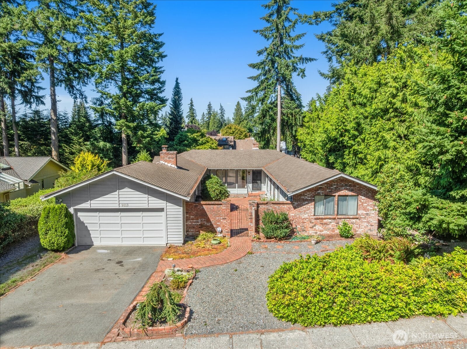9113 186th Place Property Photo 1