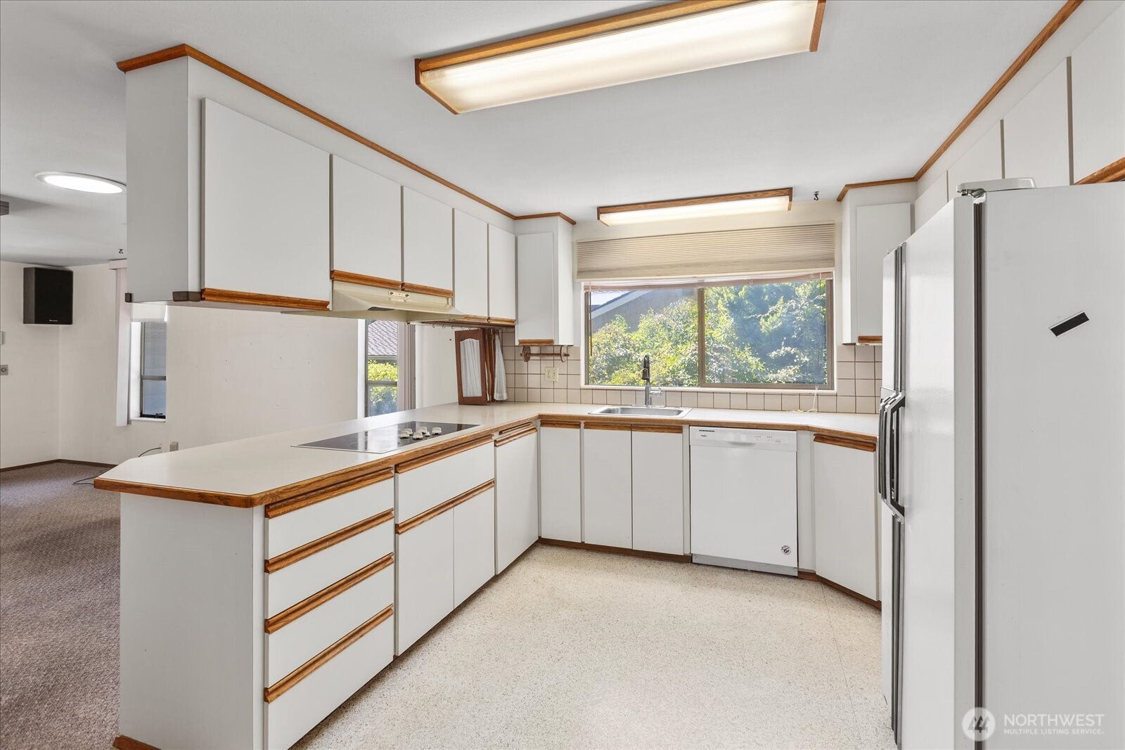 9113 186th Place Property Photo 8