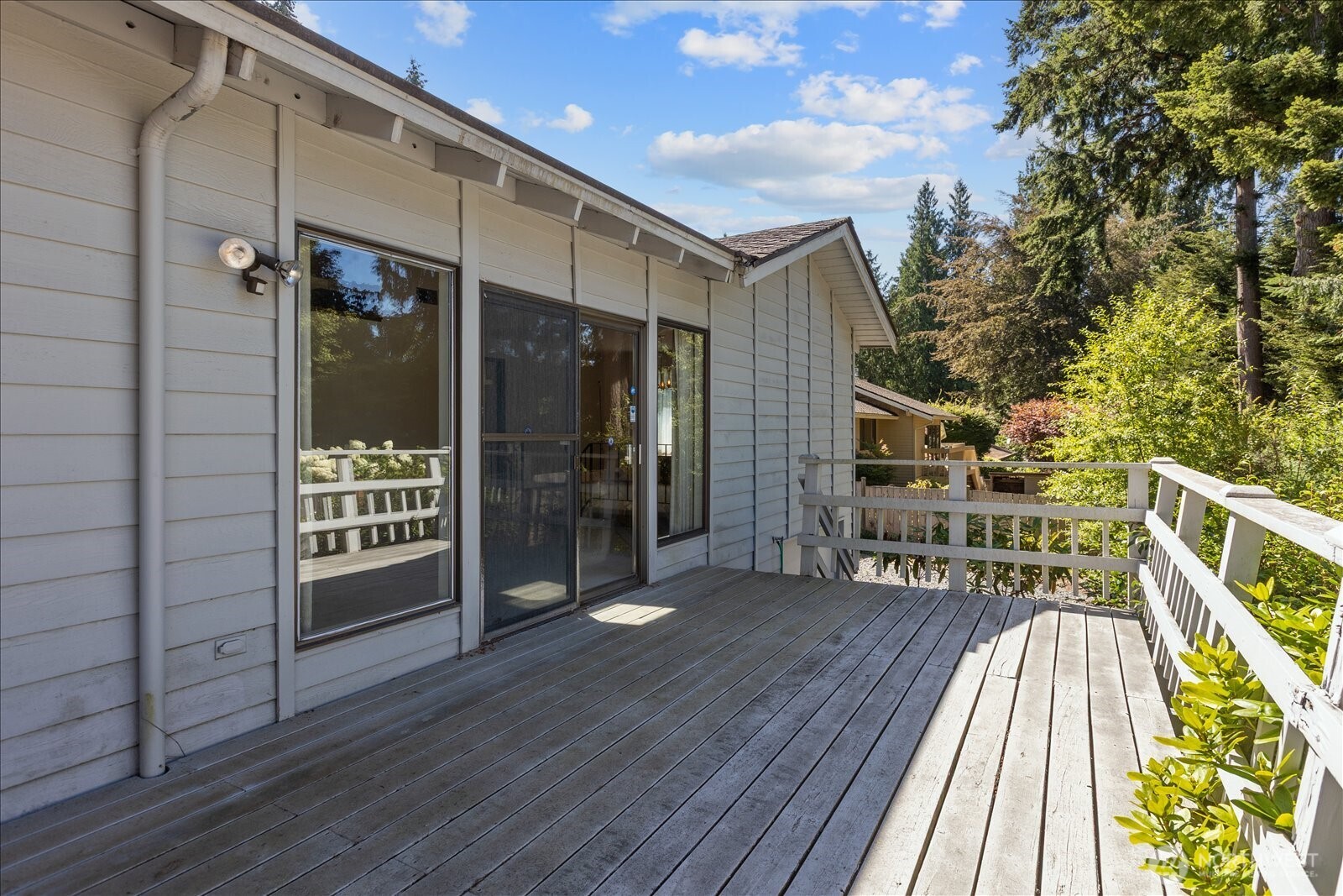 9113 186th Place Property Photo 15