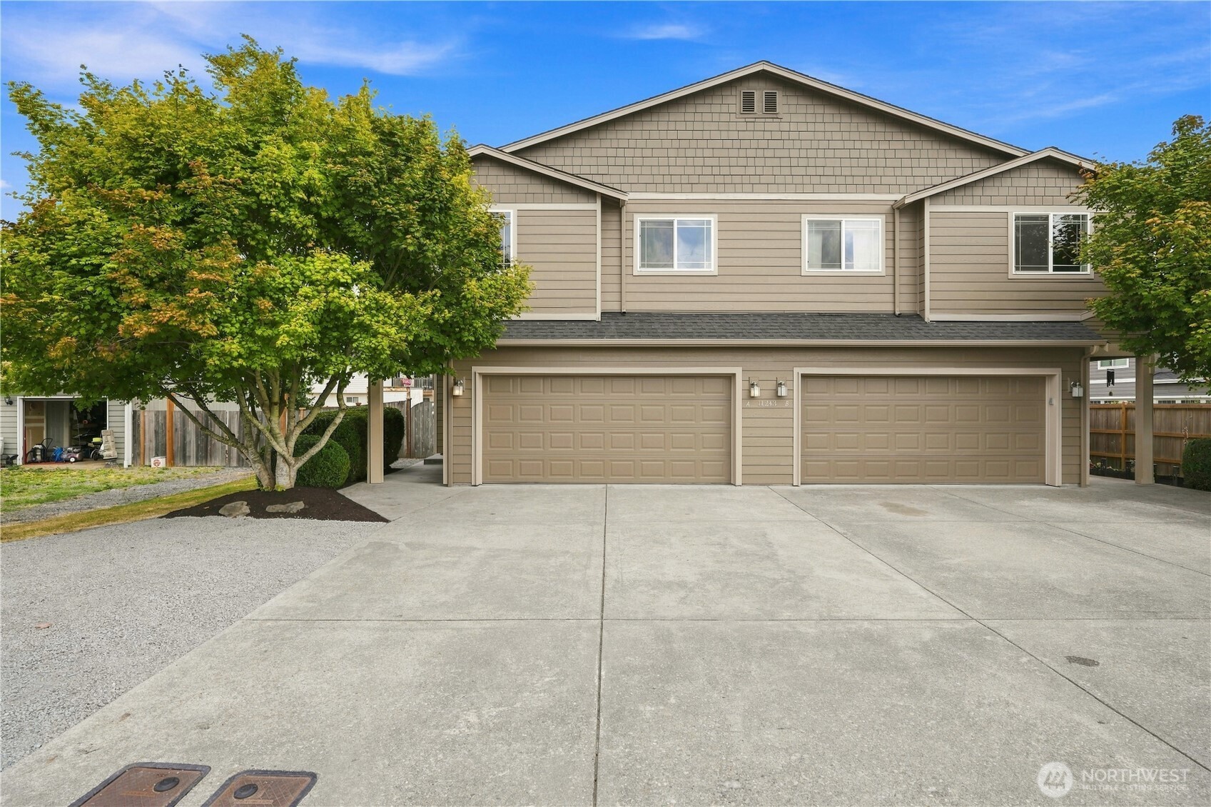 11243 30th Street Property Photo 1