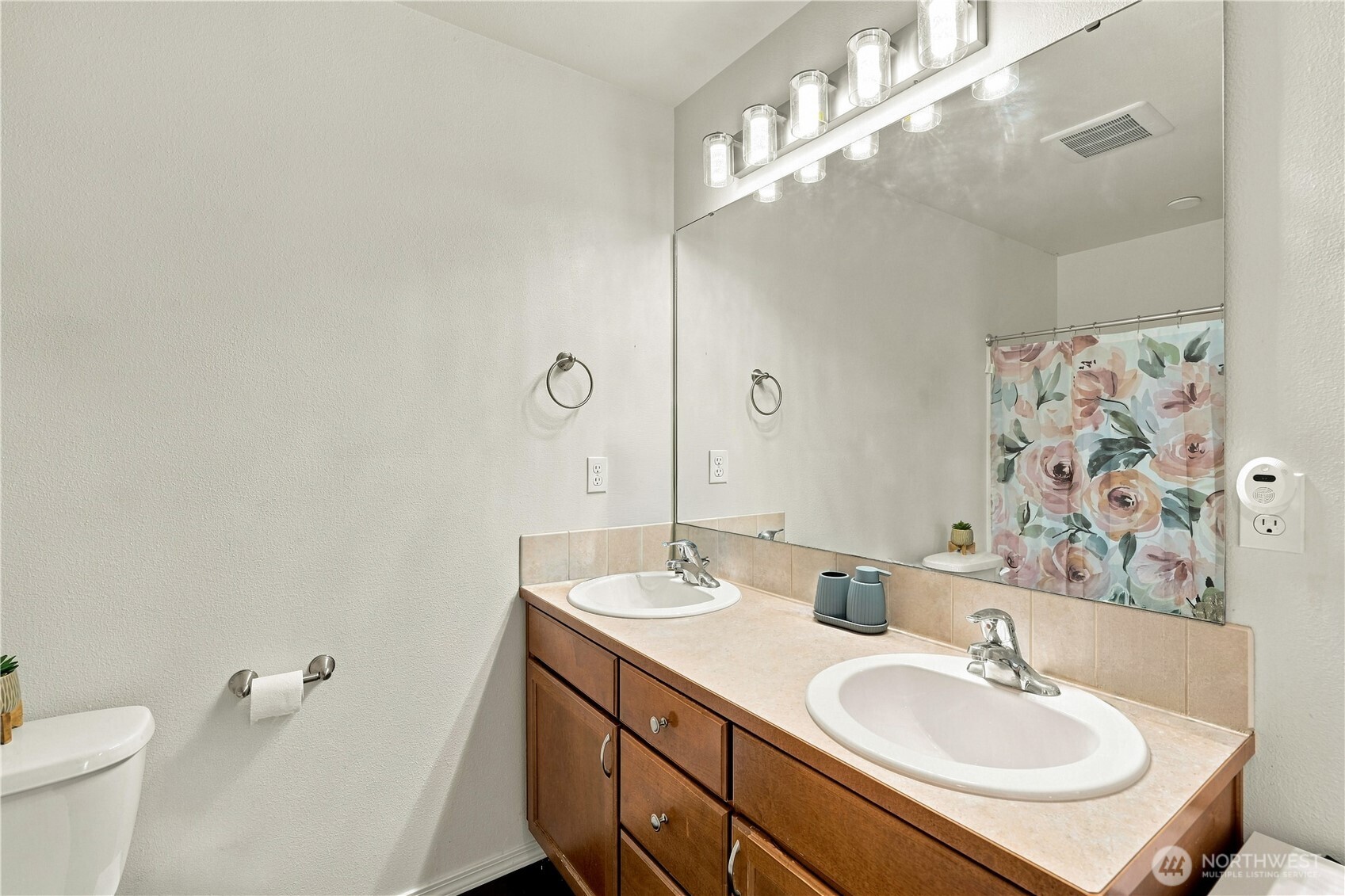 11243 30th Street Property Photo 17