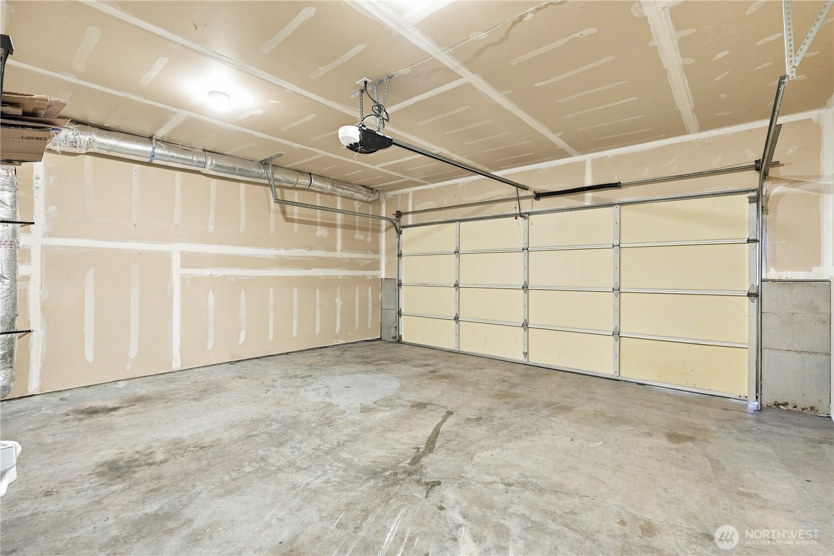 11243 30th Street Property Photo 21
