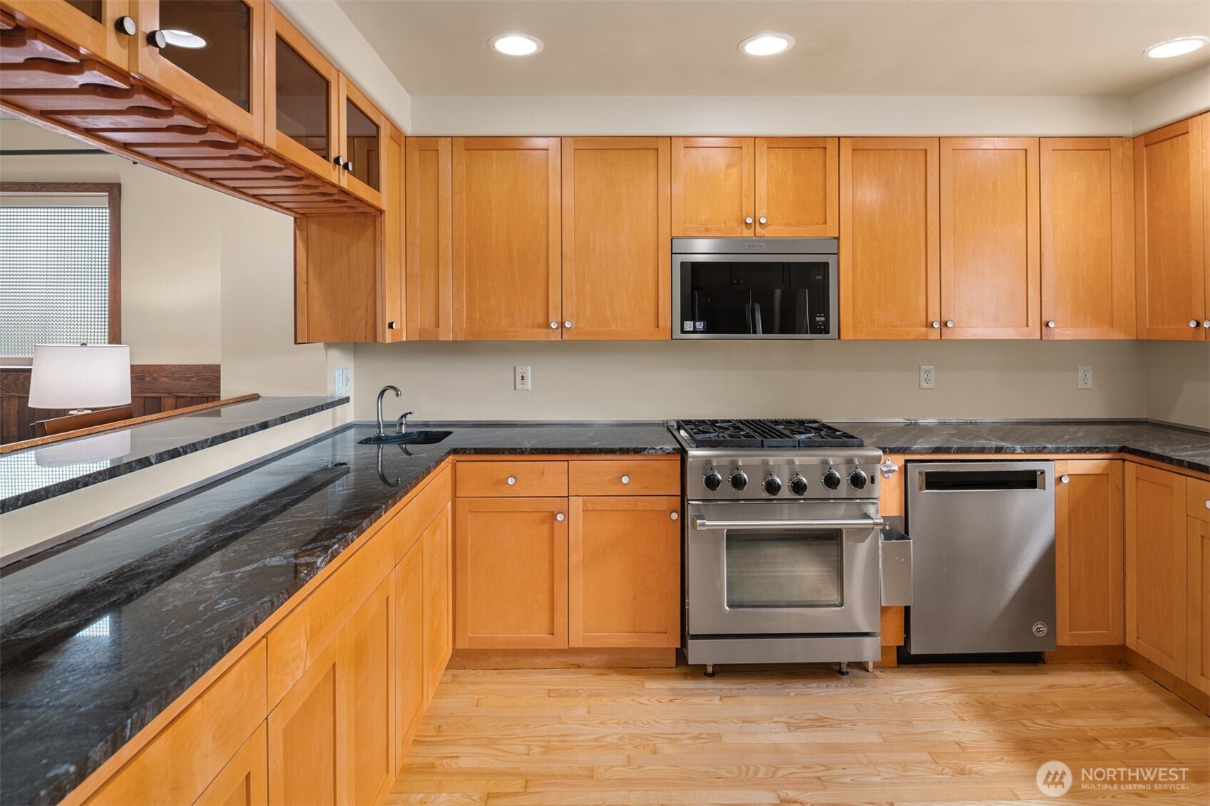 4600 Green Lake Way Property Photo 14