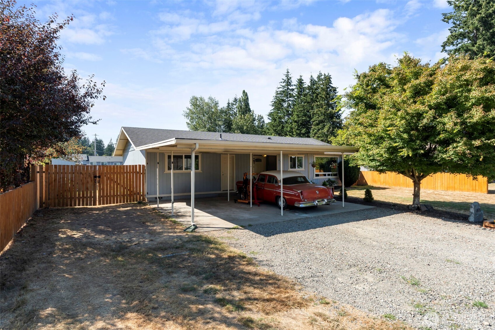 809 4th Avenue Property Photo 2