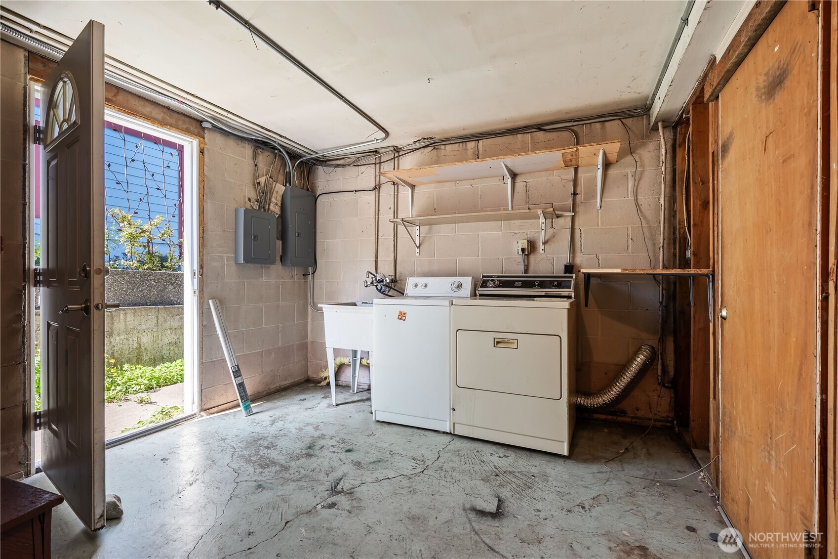927 Jersey Street Property Photo 11