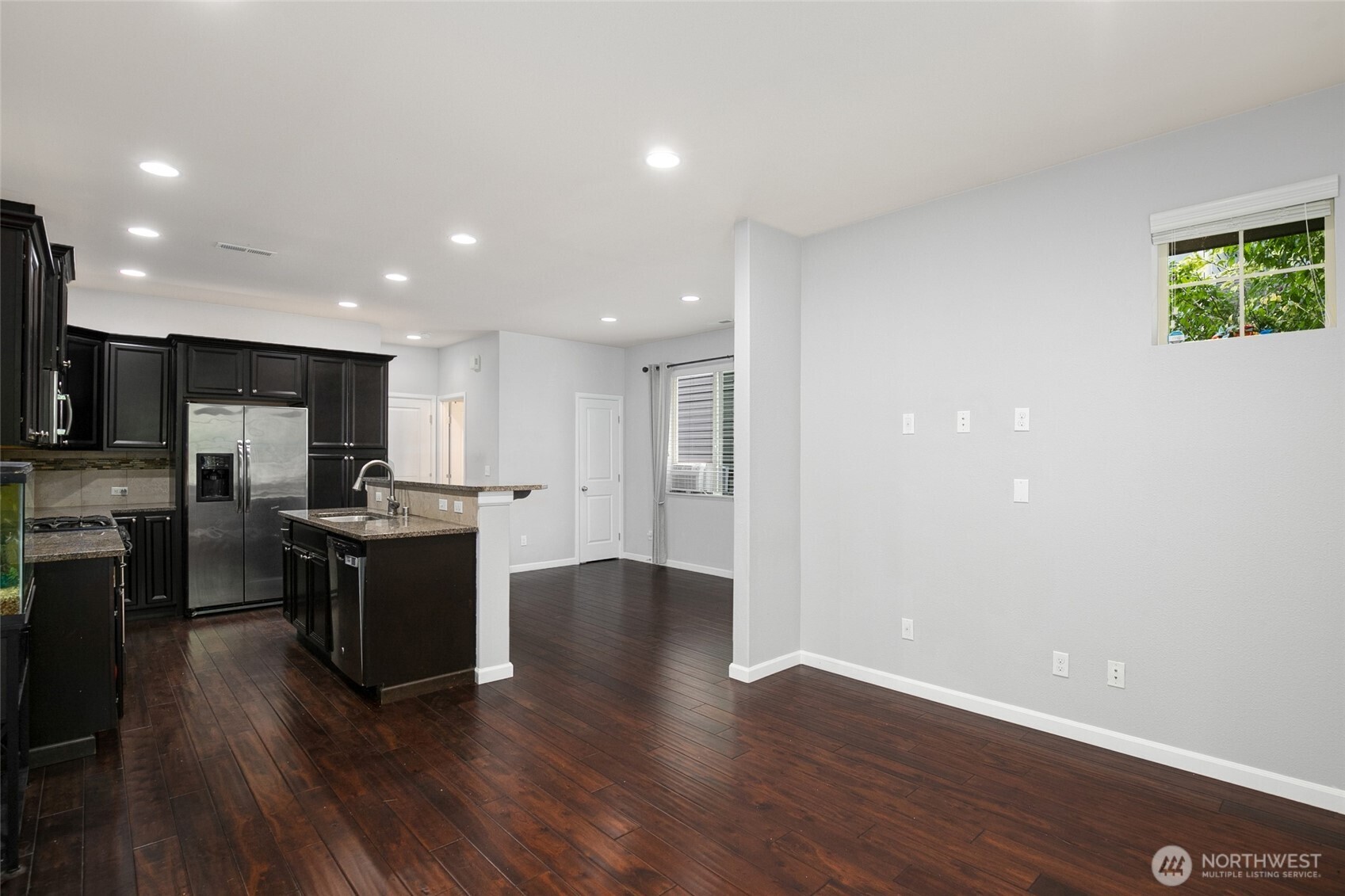 3235 15th Way Property Photo 6