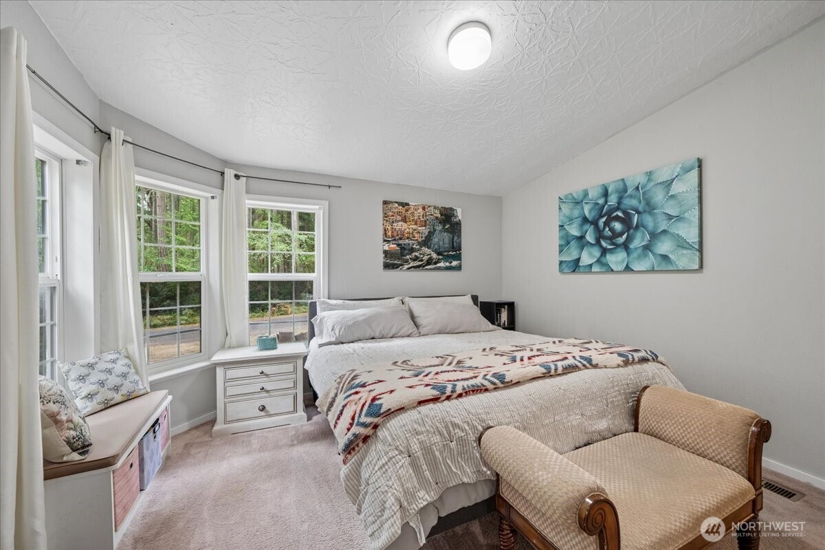 10517 Matthews Way Property Photo 25