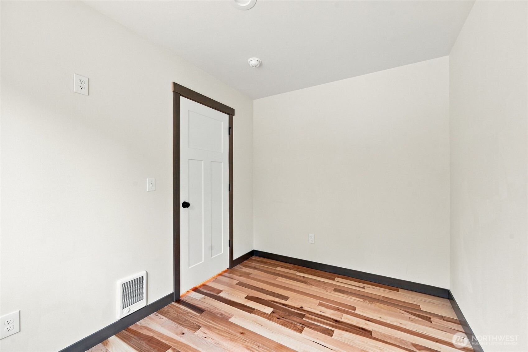 4338 Herring St Property Photo 15