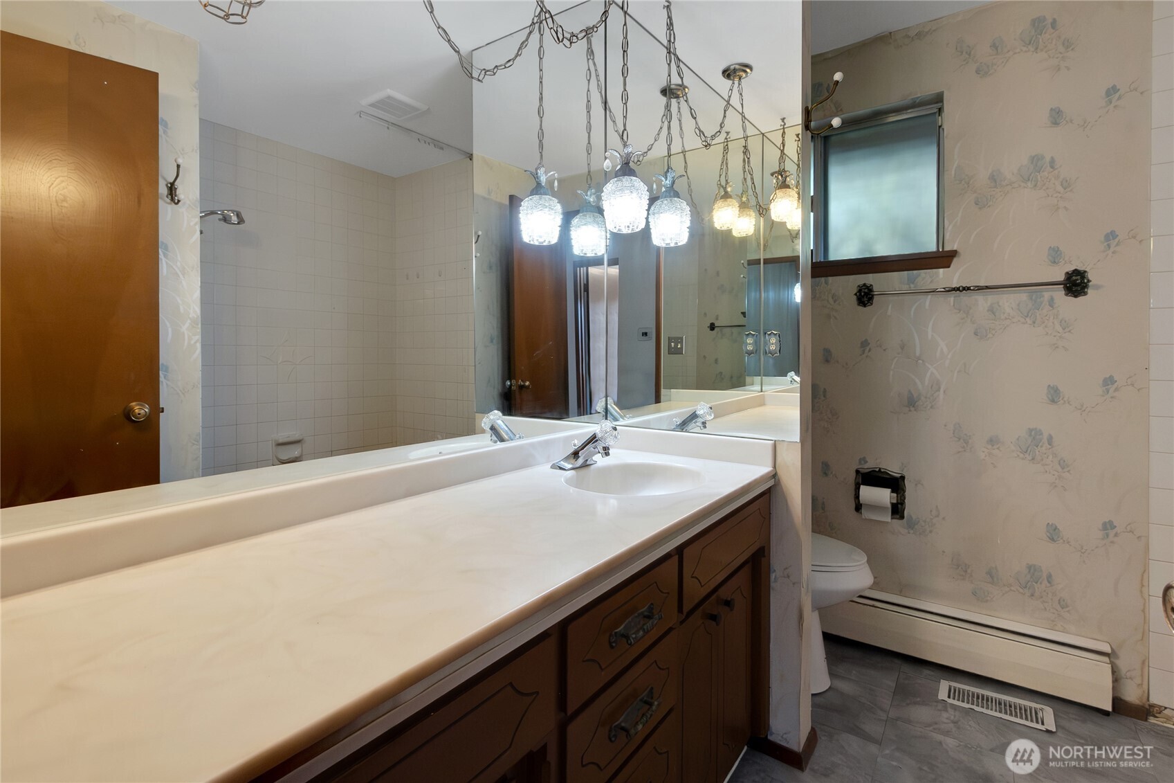 2222 176th Street Property Photo 27