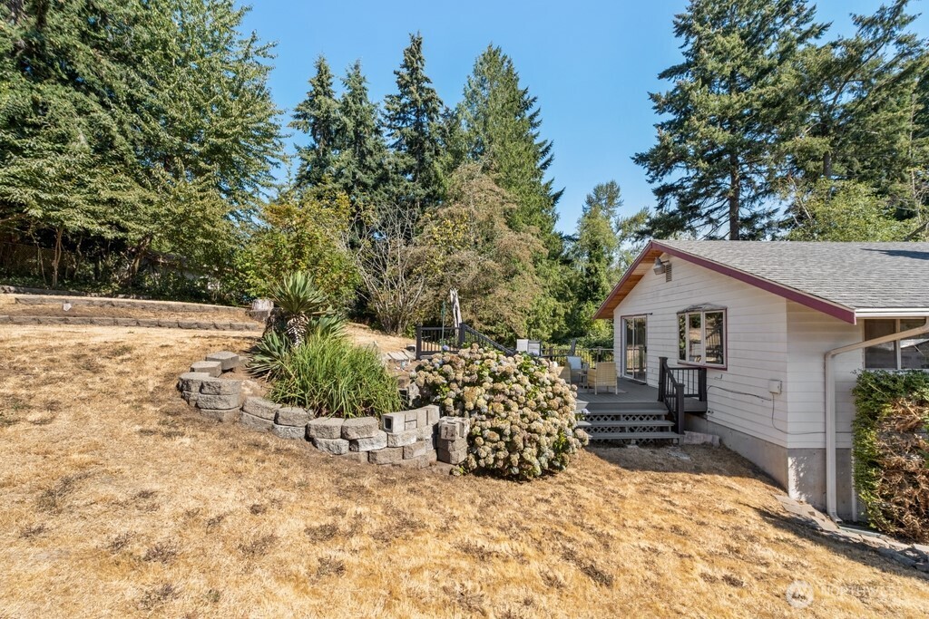 160 S 120th Street Property Photo 32