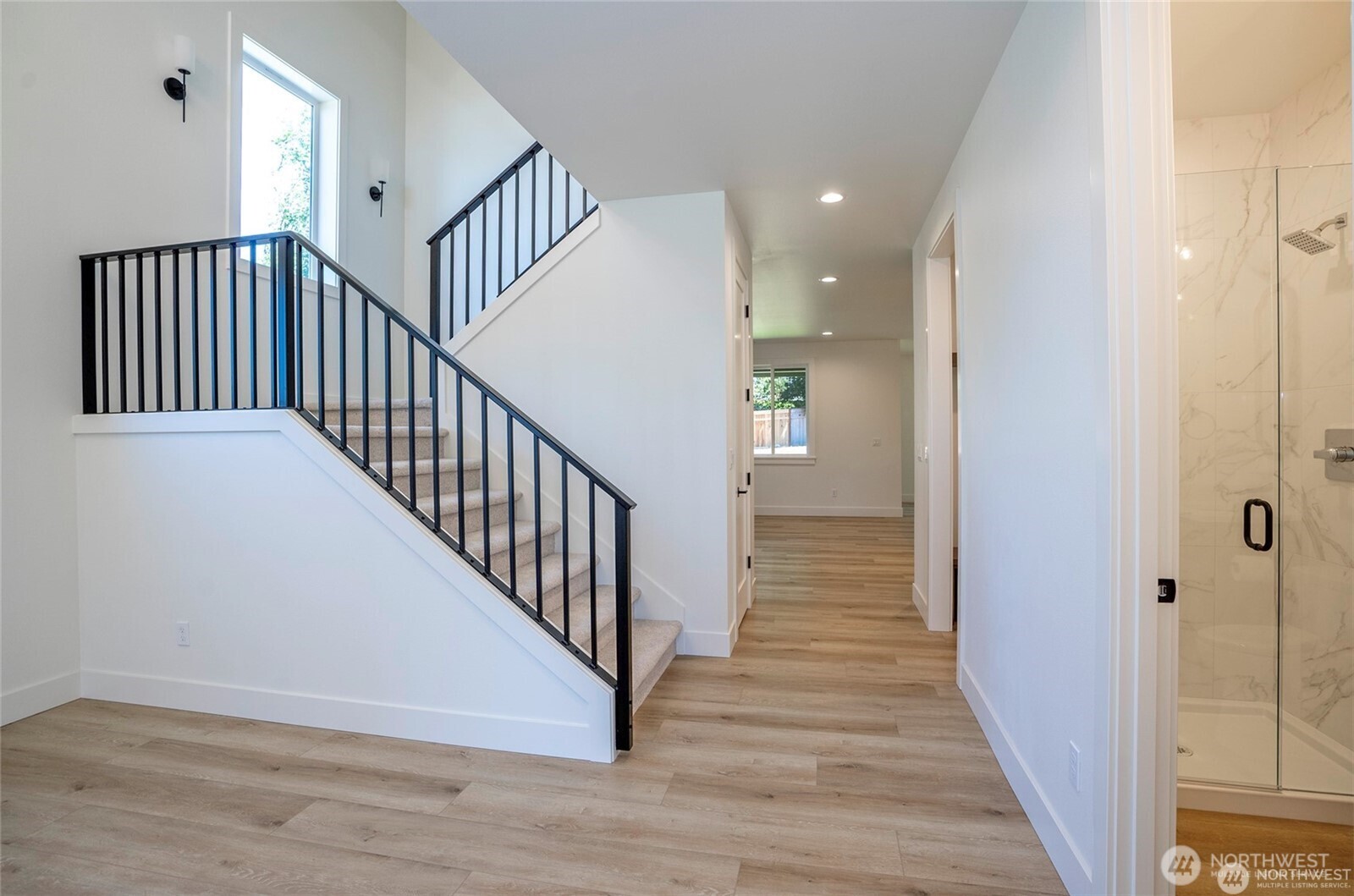 2746 Sunset Court Property Photo 10