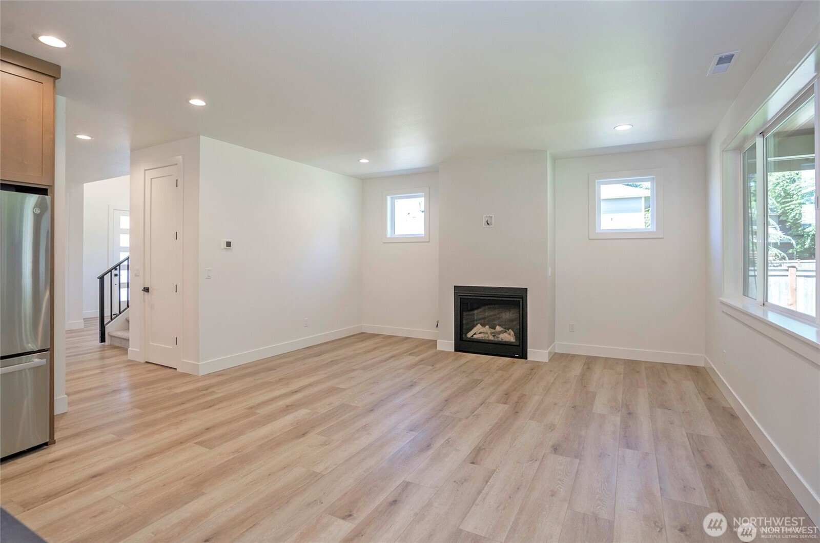 2746 Sunset Court Property Photo 14