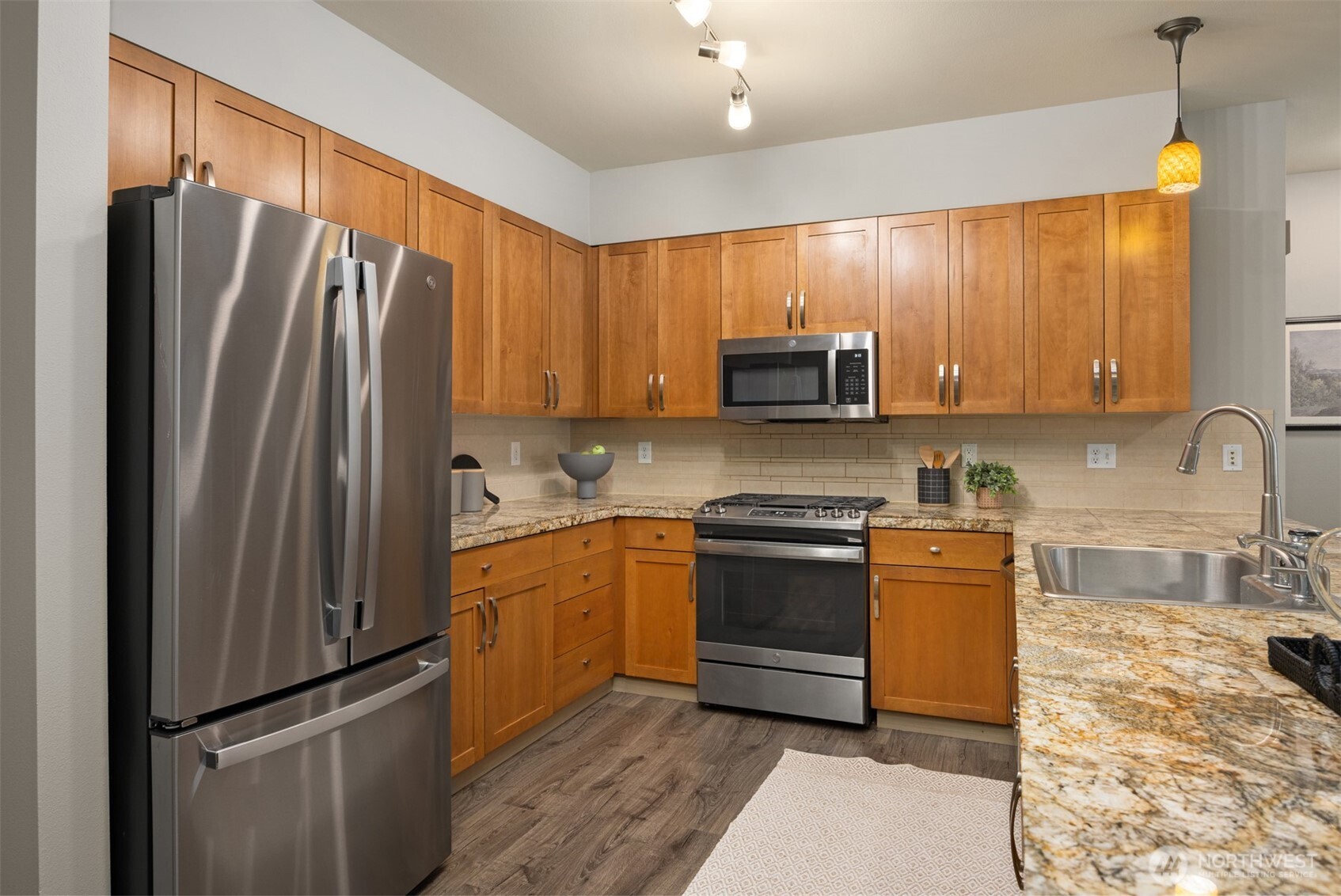 1880 25th Avenue 210 Property Photo 3