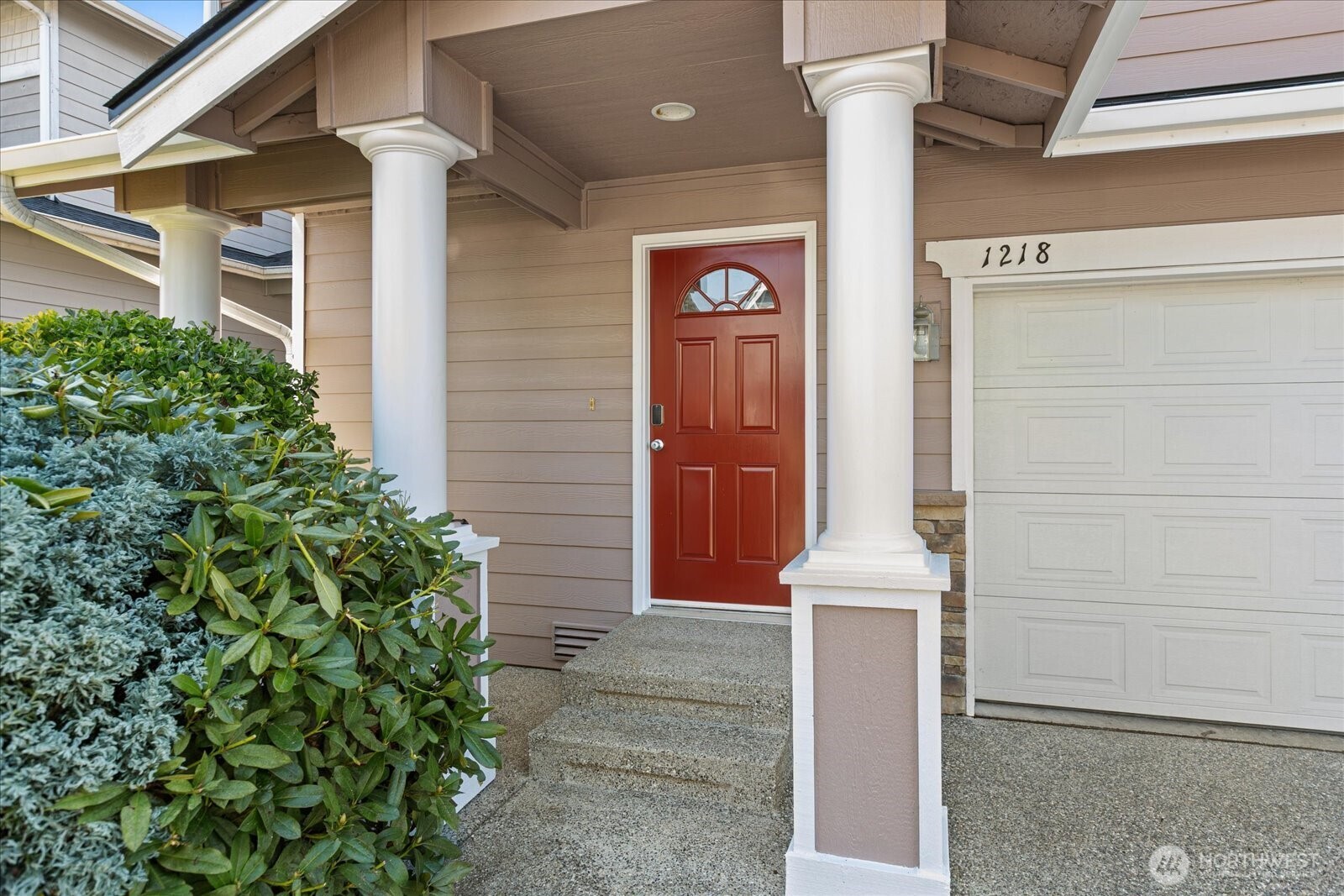 1218 125th Place Property Photo 3