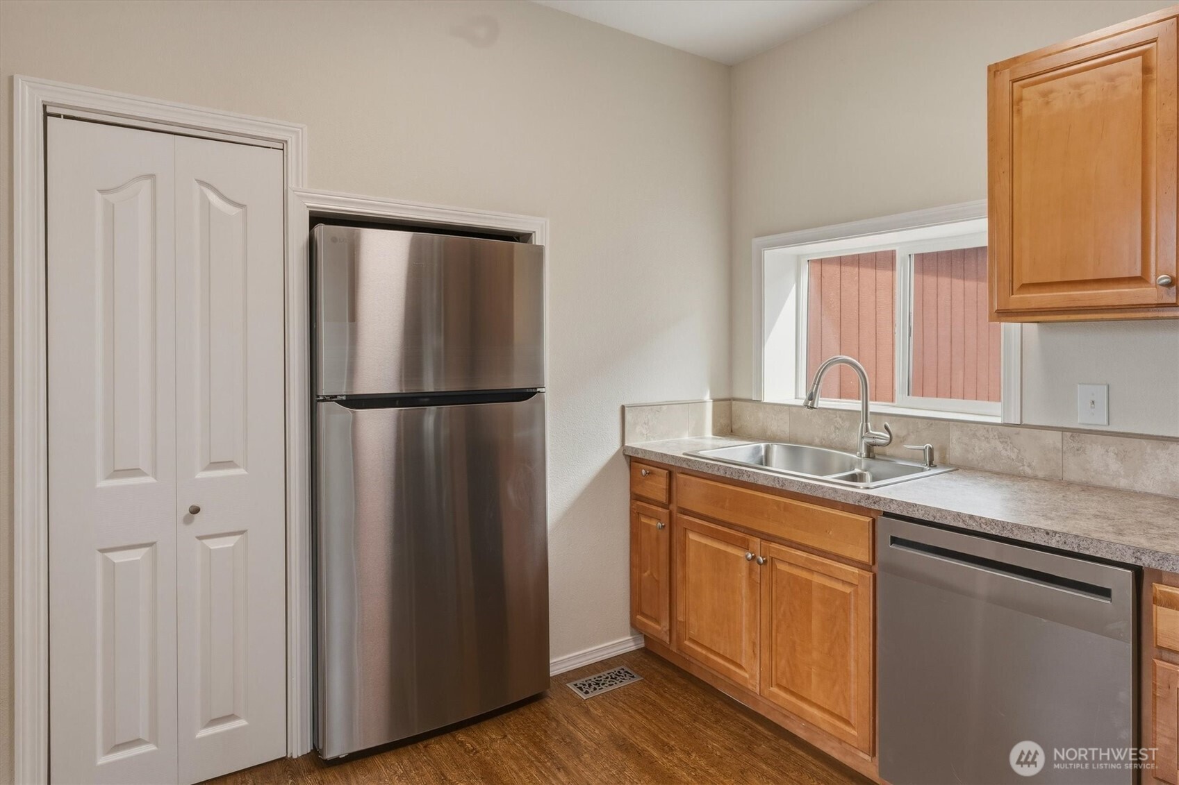 500 Cowlitz Way Property Photo 17
