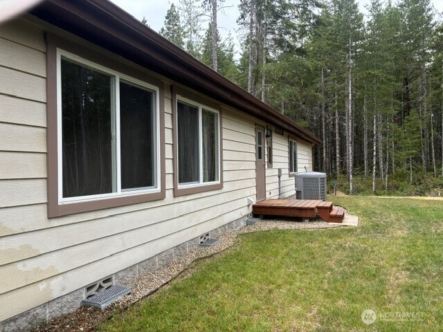 797 Ne Blacksmith Drive Property Photo 3