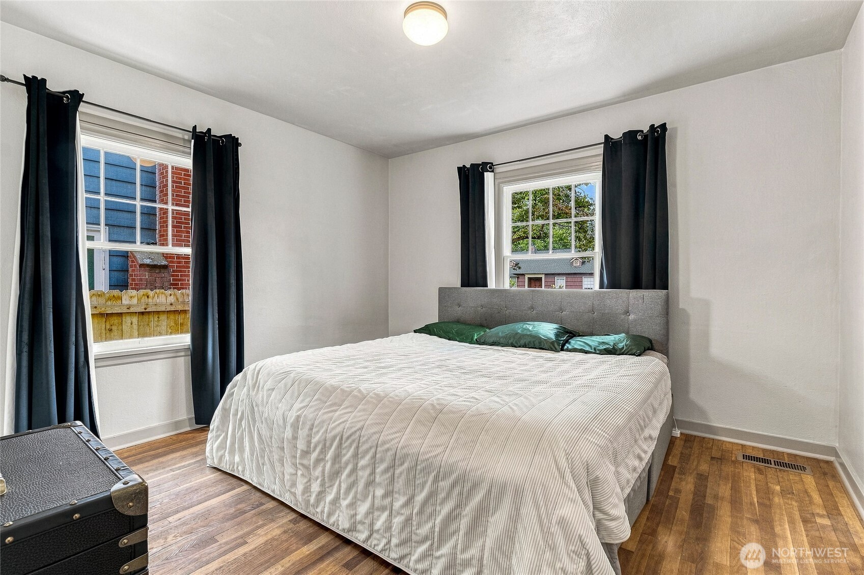 1002 Howard Street Property Photo 19