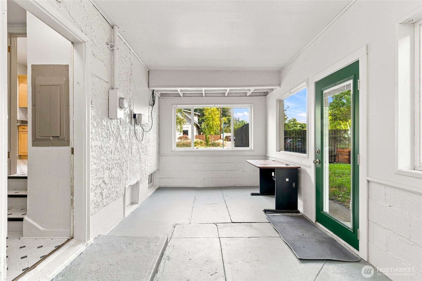 1002 Howard Street Property Photo 22