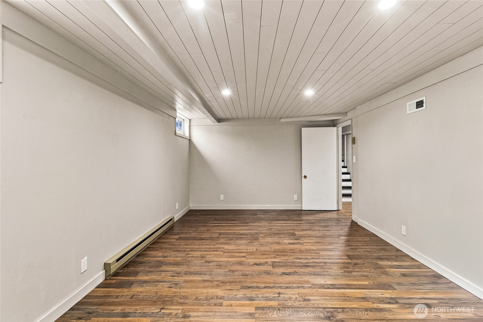 1002 Howard Street Property Photo 30