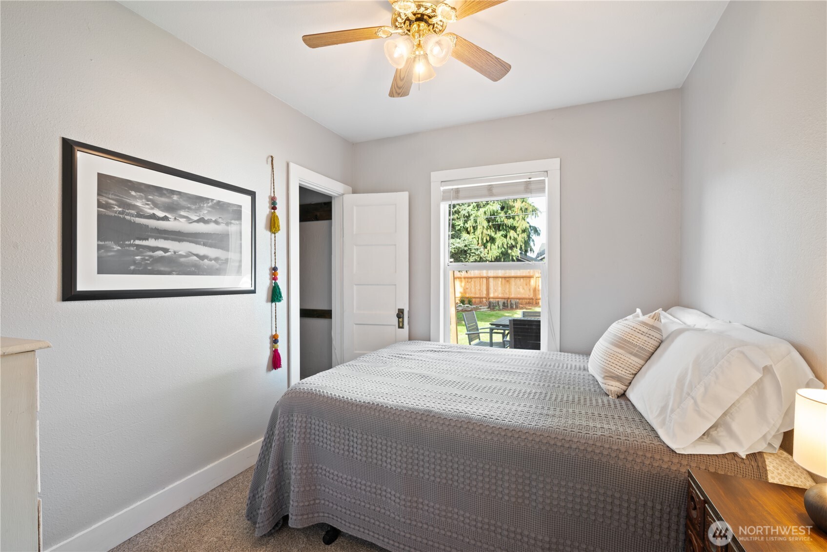 2828 Washington Way Property Photo 12