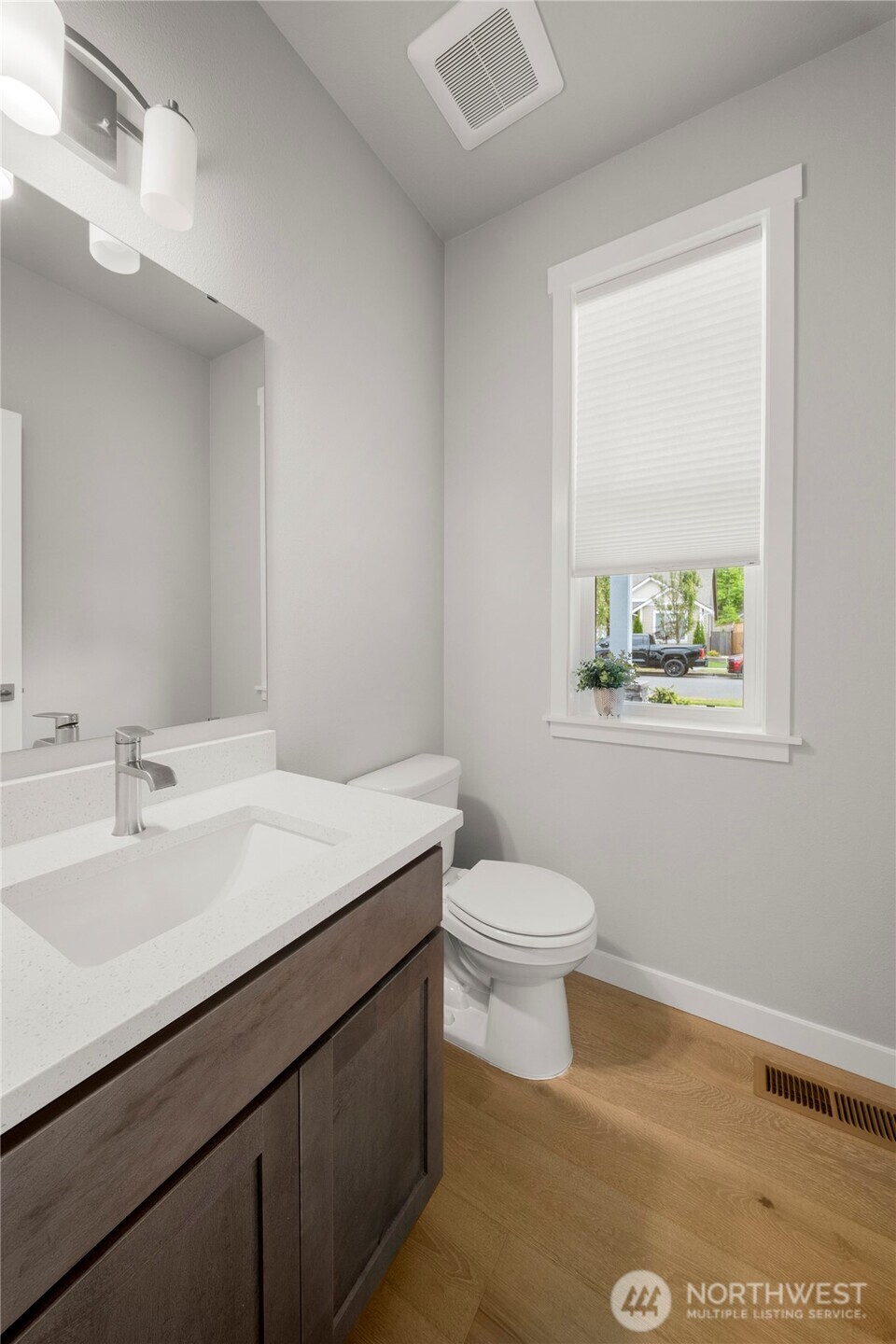 1422 89th Avenue Property Photo 4