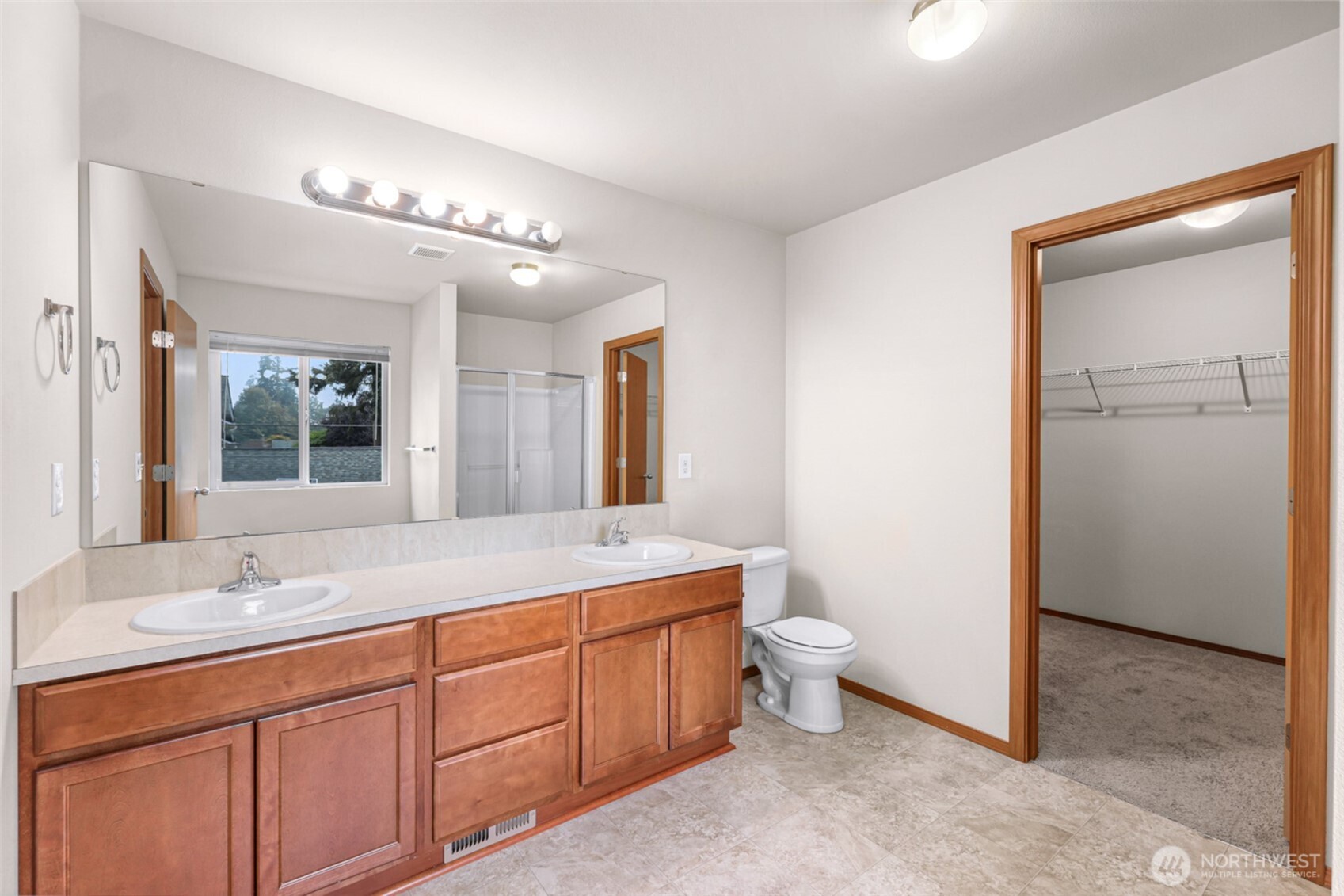908 138th Place Property Photo 19