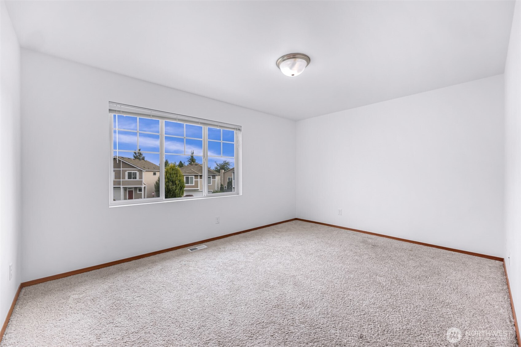 908 138th Place Property Photo 23