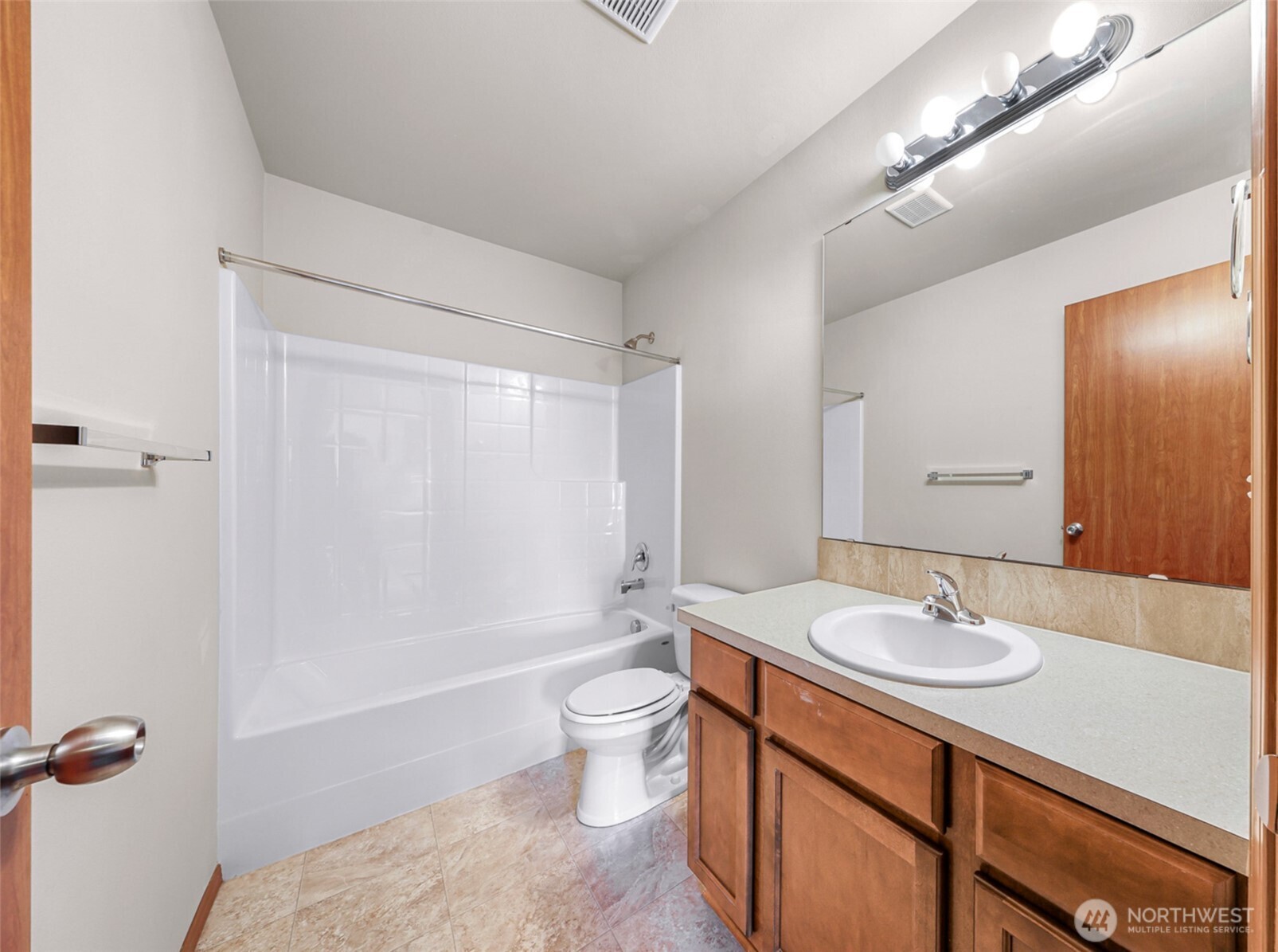 908 138th Place Property Photo 27