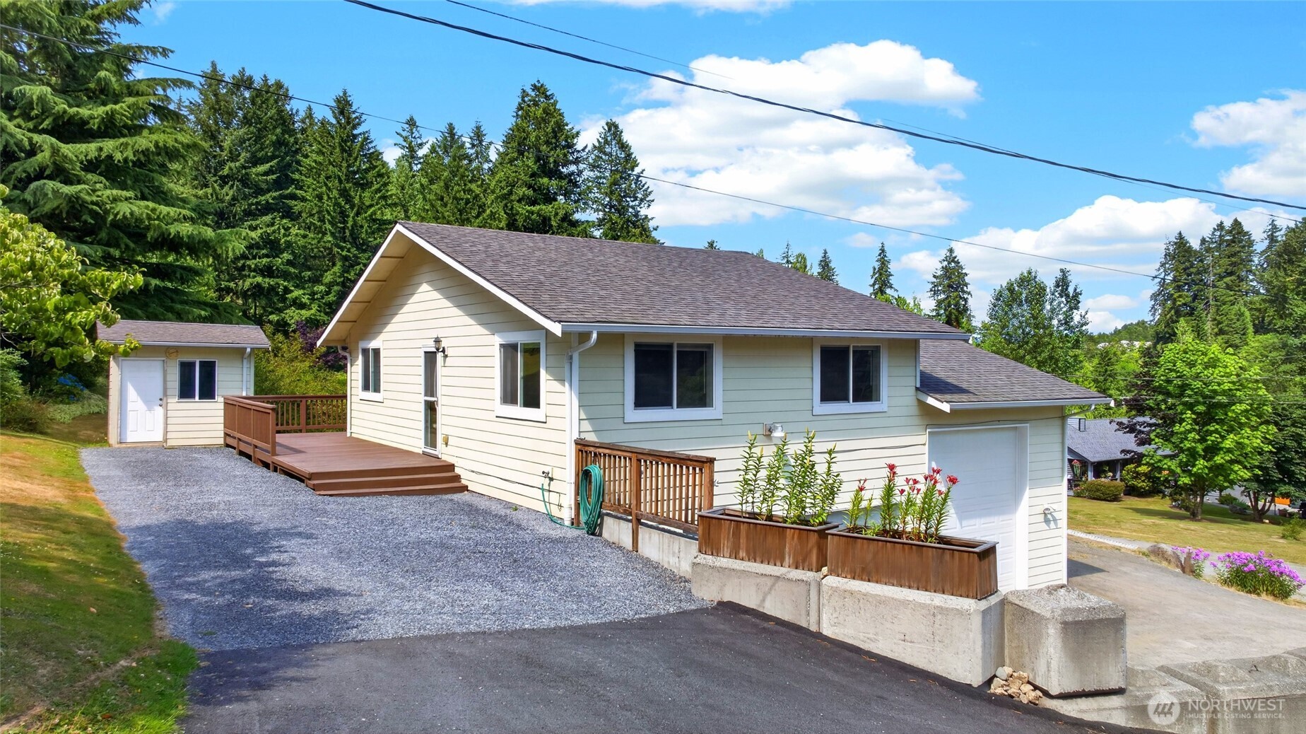 19232 Yew Way Property Photo 26
