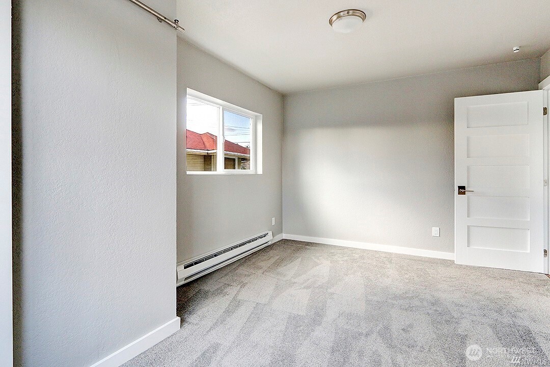 1906 3rd Avenue 2 Property Photo 12