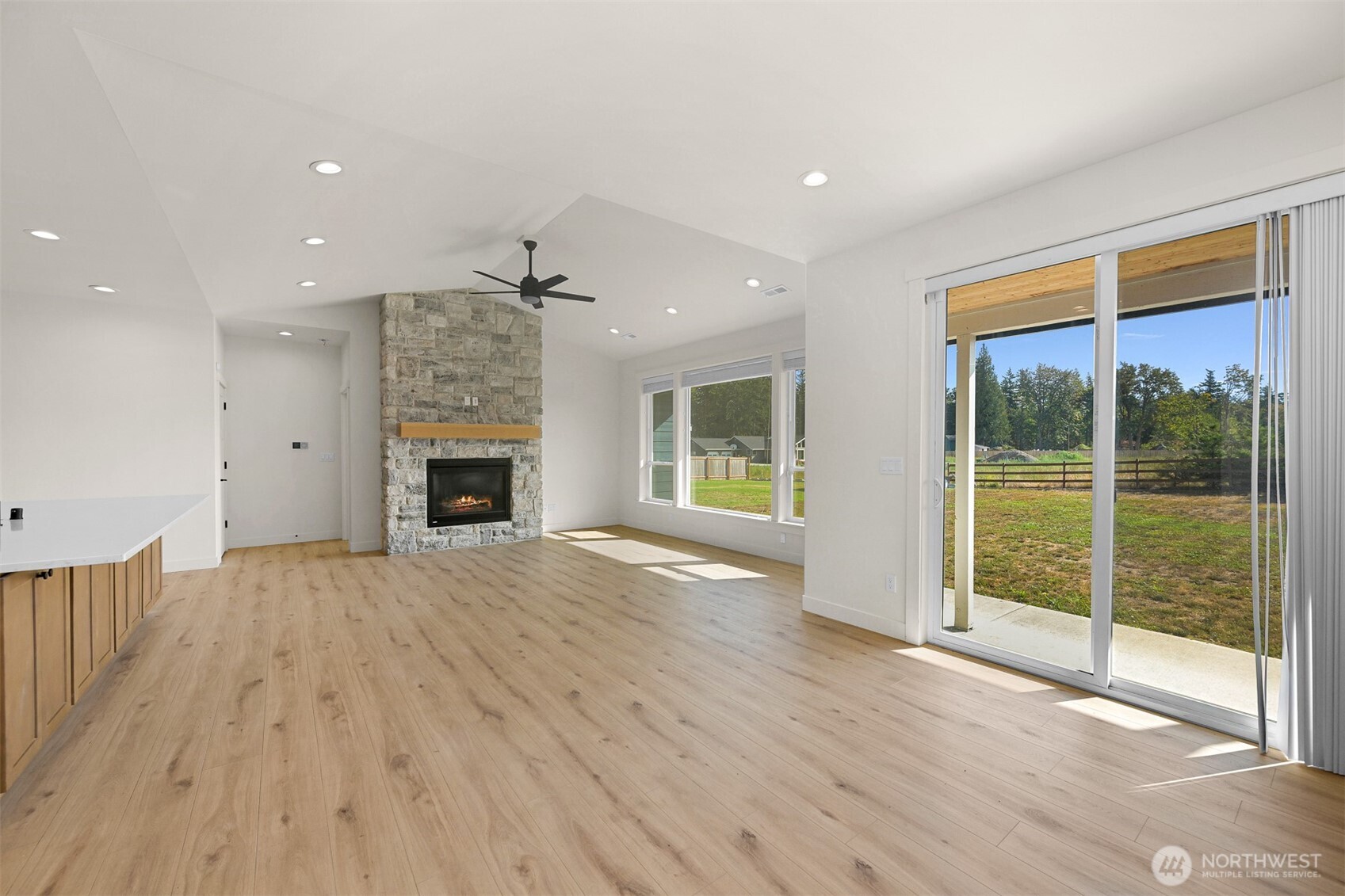 1112 Night Hawk Way Property Photo 11