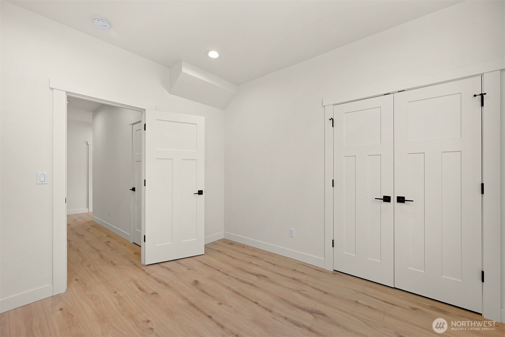 1112 Night Hawk Way Property Photo 30