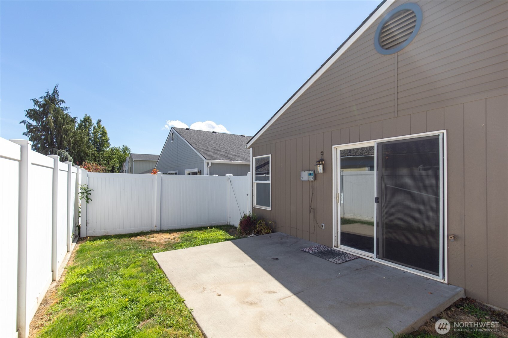 105 Peach Tree Lane 1 Property Photo 16
