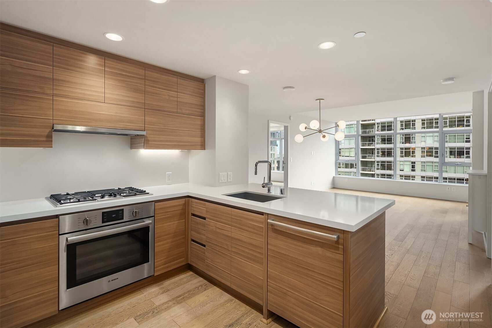 583 Battery Street 2208n Property Photo 2