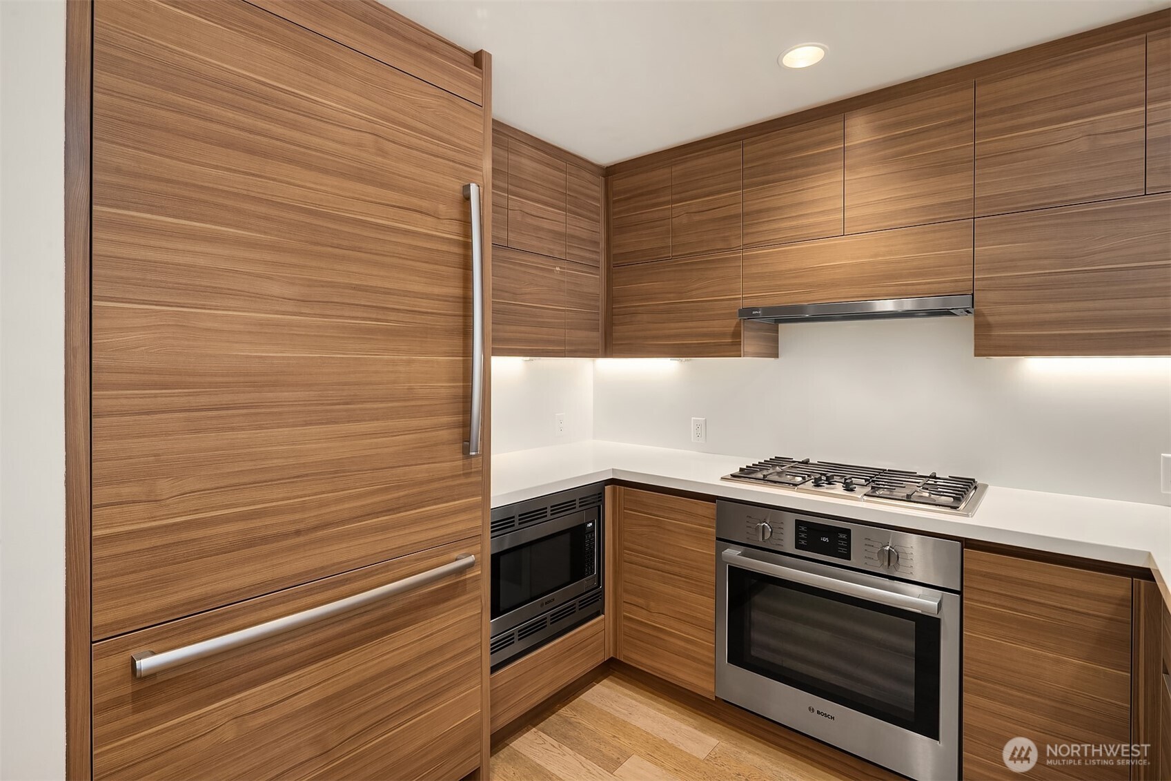 583 Battery Street 2208n Property Photo 5
