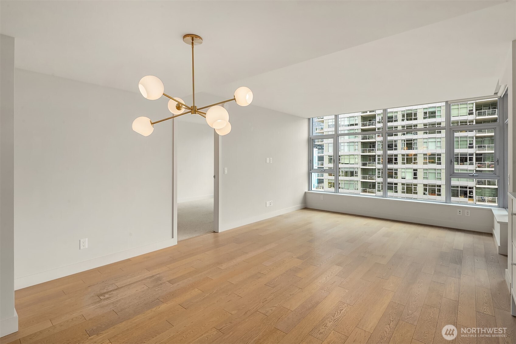583 Battery Street 2208n Property Photo 7