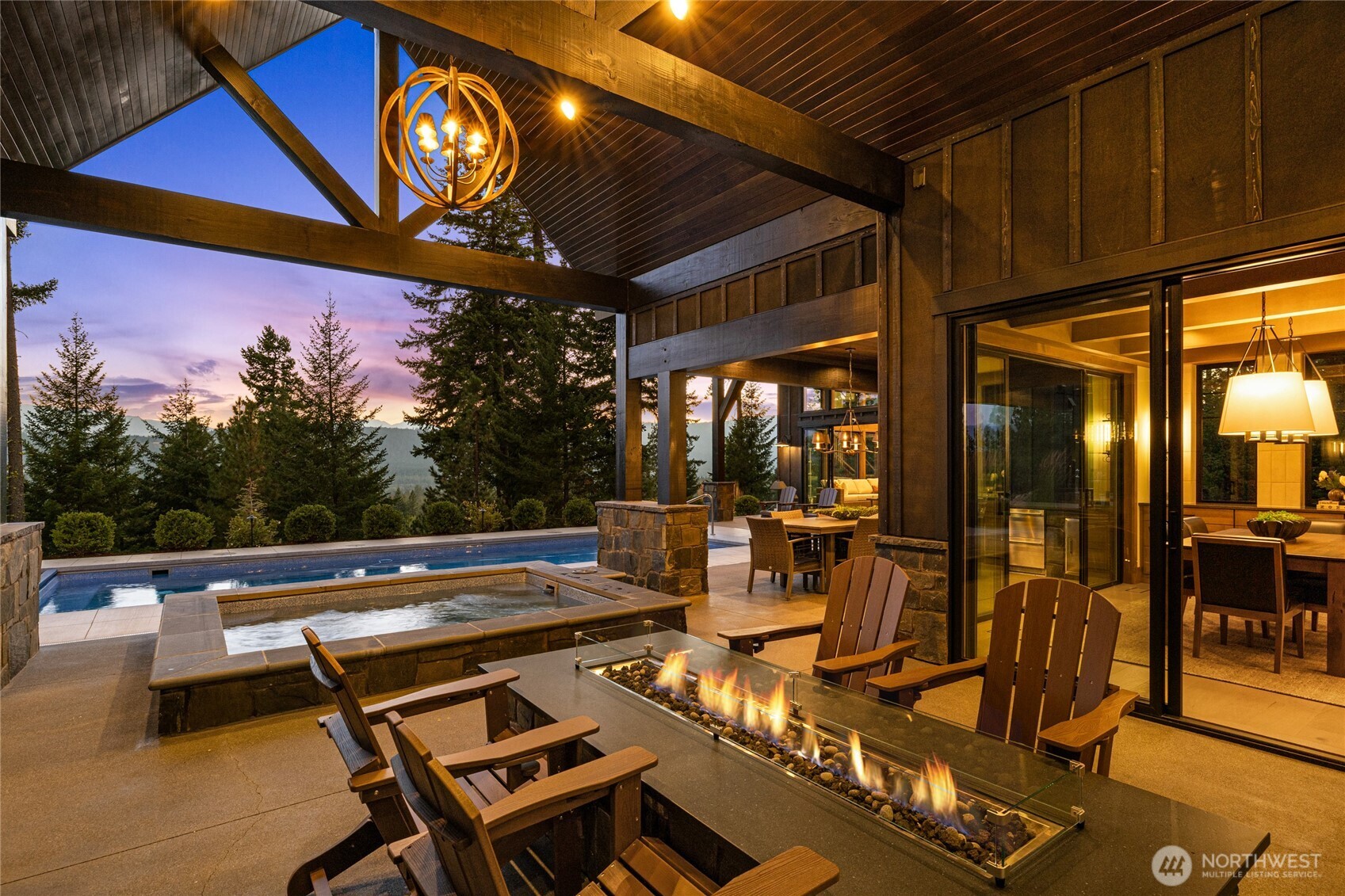 200 Red Sky Way Property Photo 4