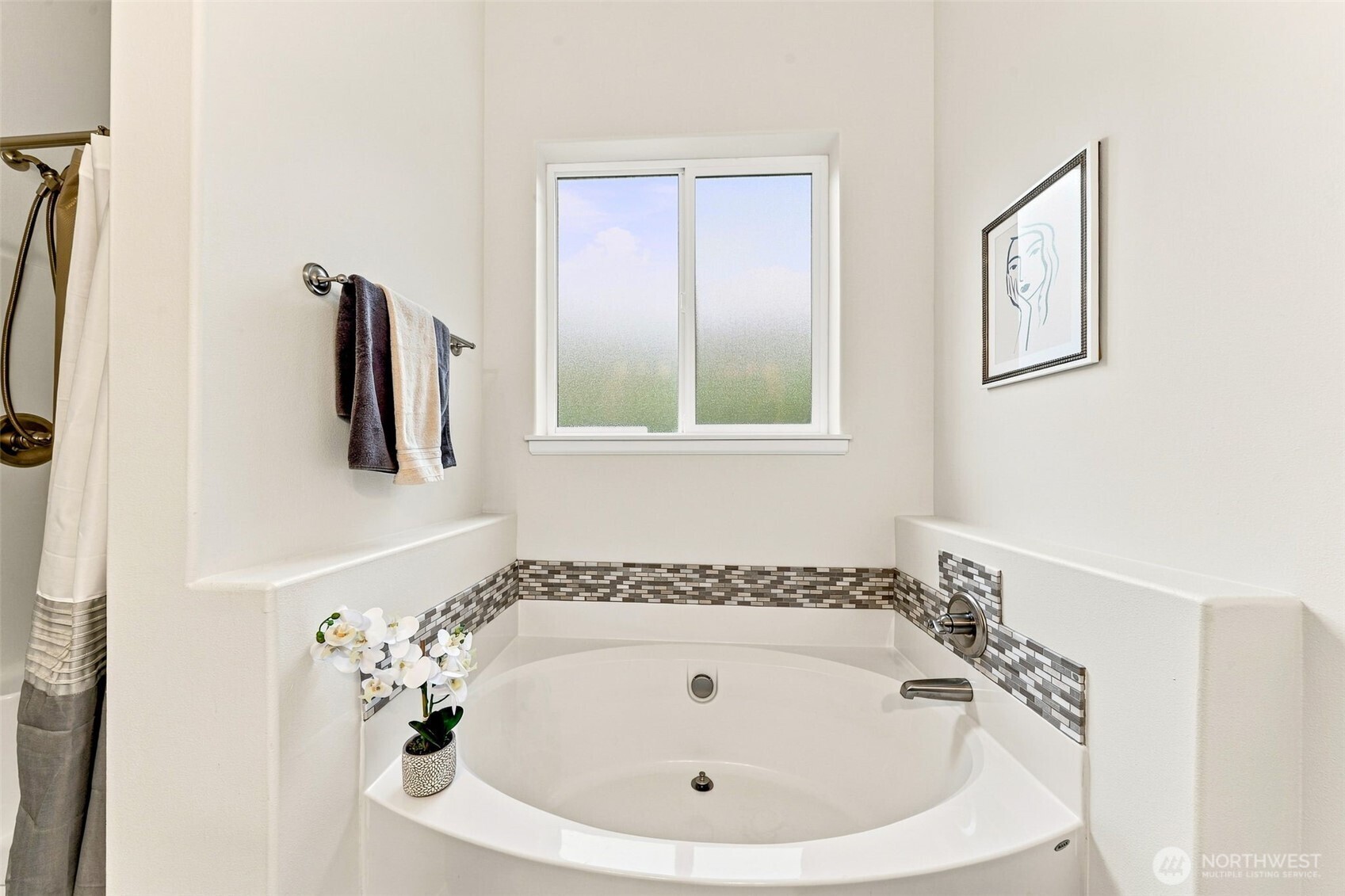 7027 Munn Lake Drive Property Photo 24