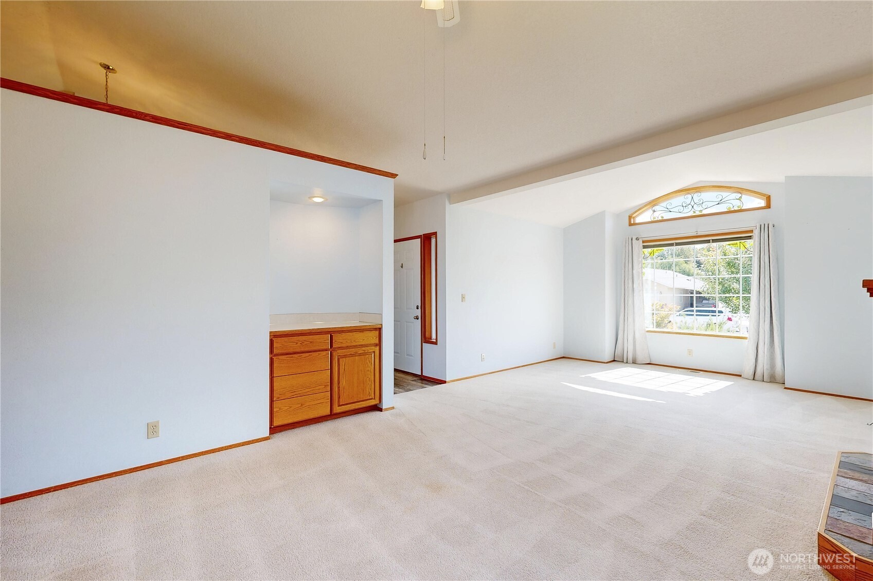 809 Se Tamarack Street Property Photo 6