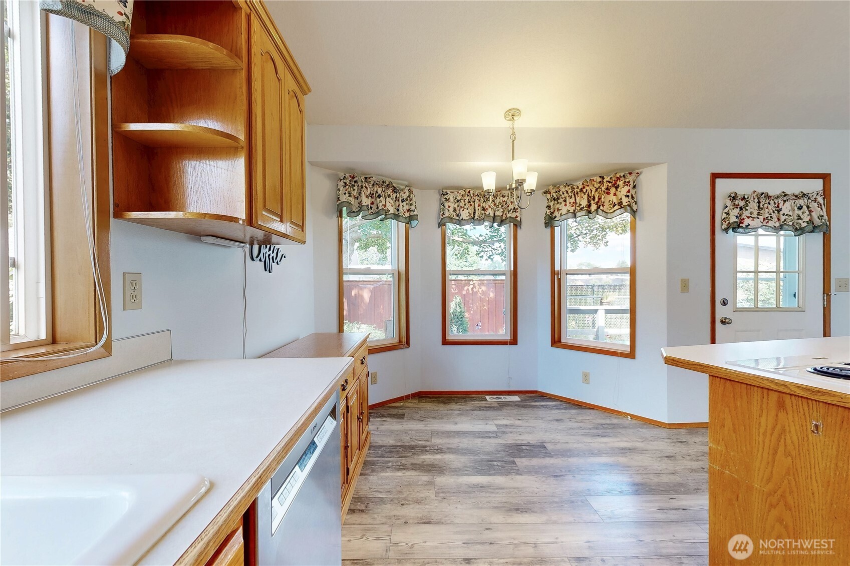 809 Se Tamarack Street Property Photo 12