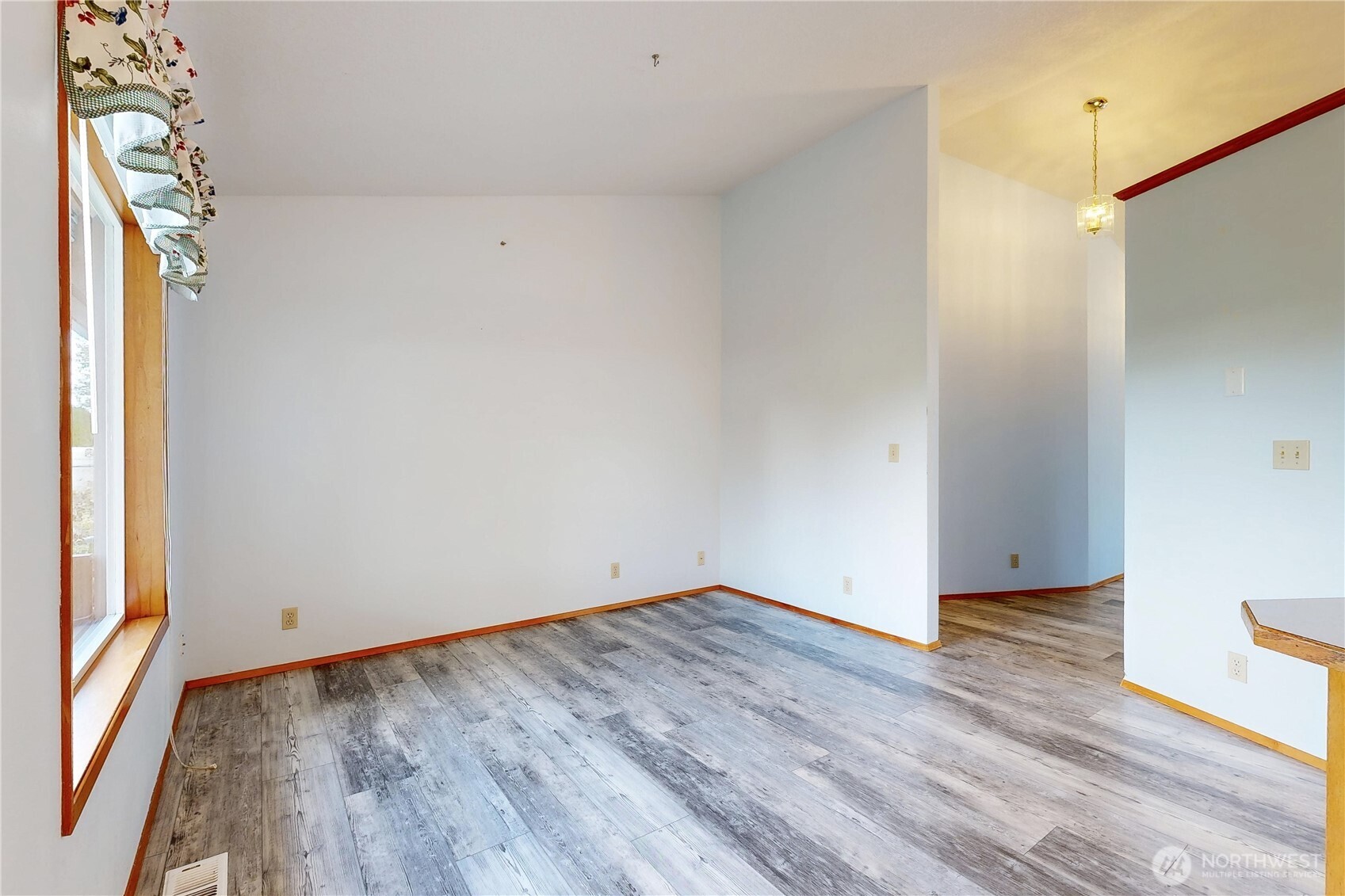 809 Se Tamarack Street Property Photo 14