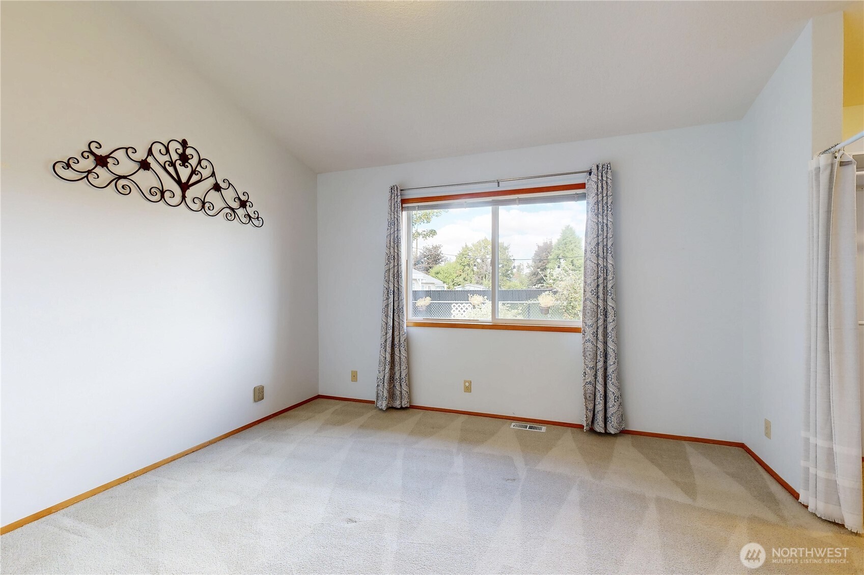 809 Se Tamarack Street Property Photo 24