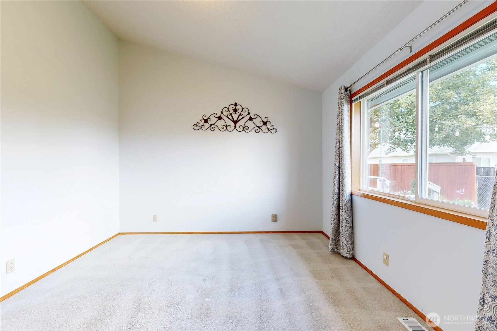 809 Se Tamarack Street Property Photo 27
