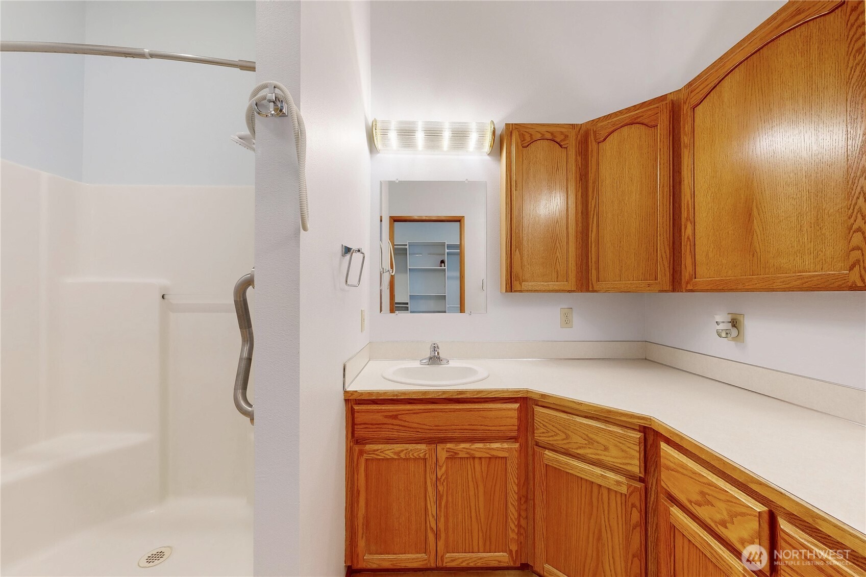 809 Se Tamarack Street Property Photo 28
