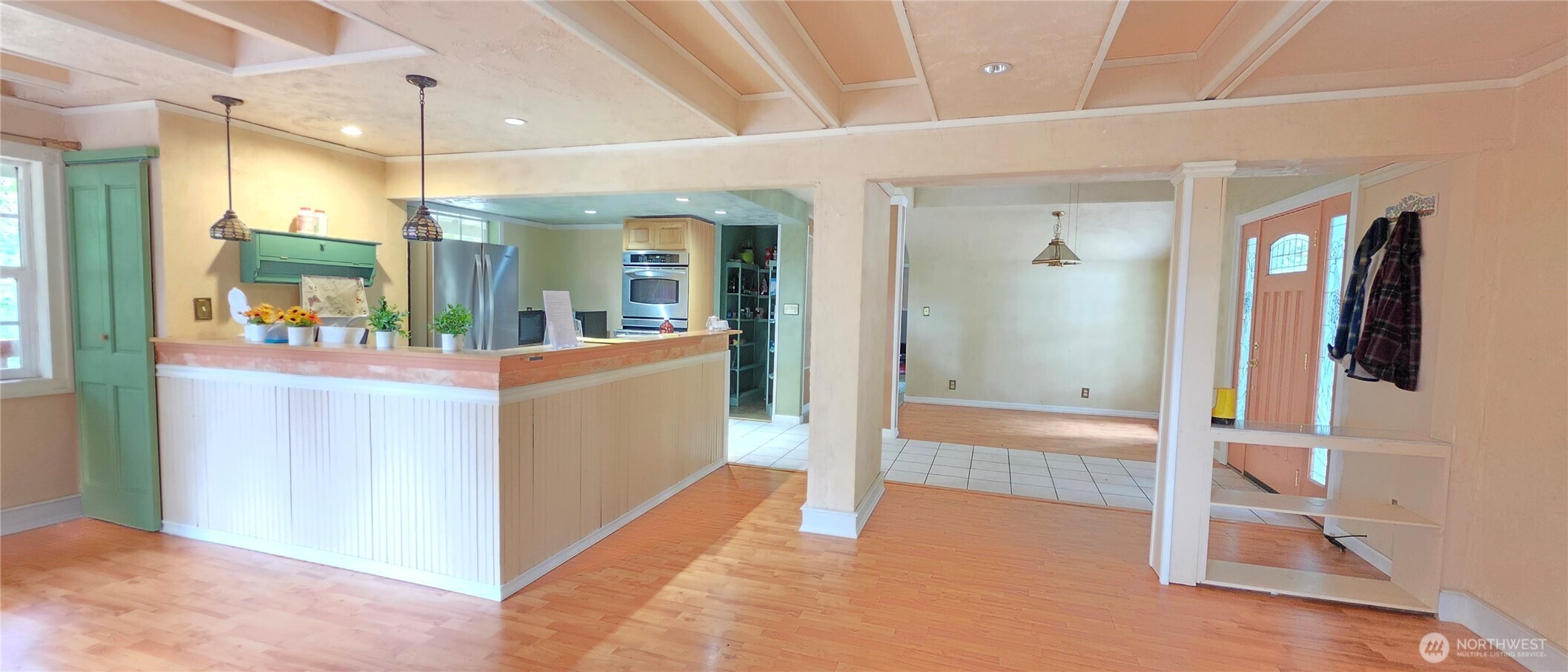 890 W Wynwood Drive Property Photo 6