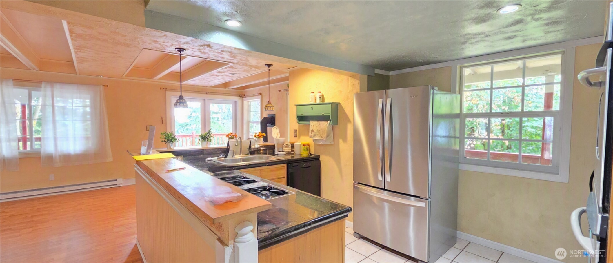 890 W Wynwood Drive Property Photo 8