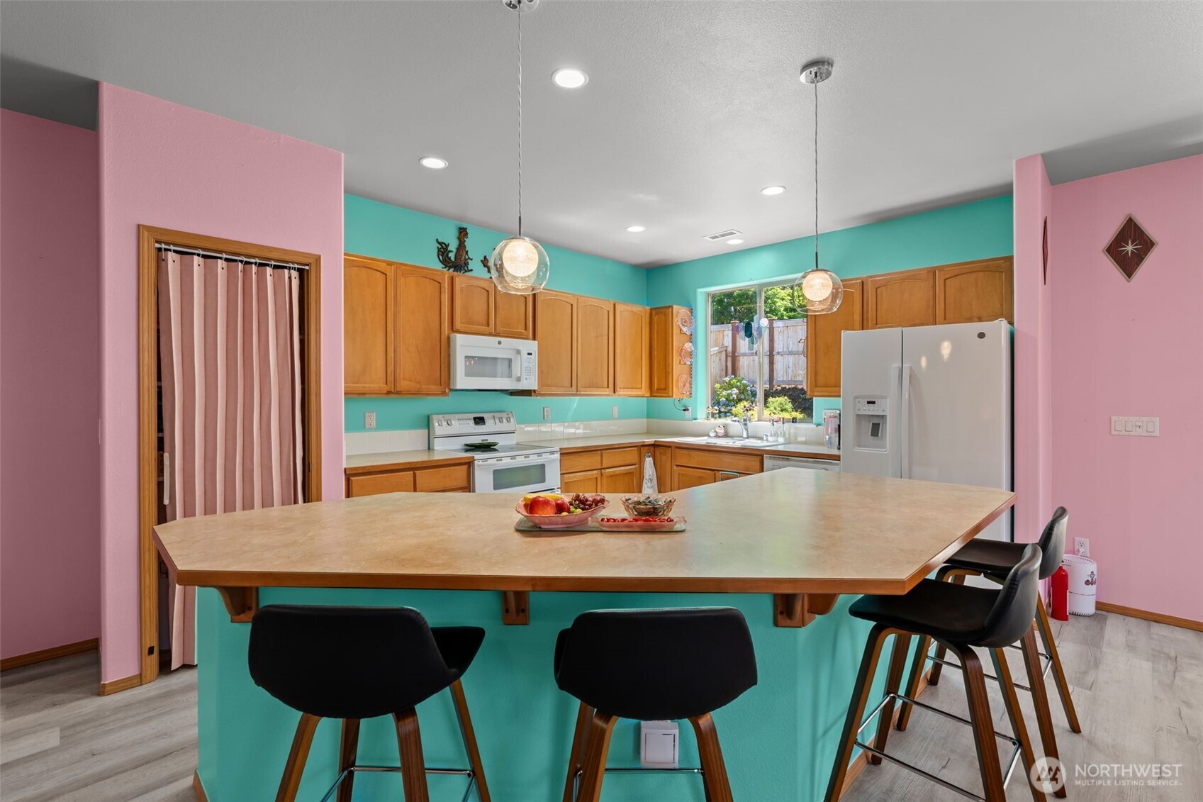 8325 Bainbridge Loop Property Photo 12