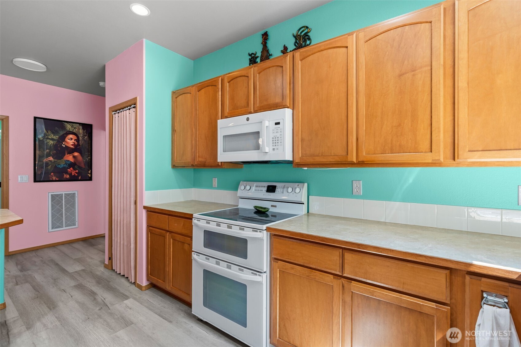 8325 Bainbridge Loop Property Photo 14