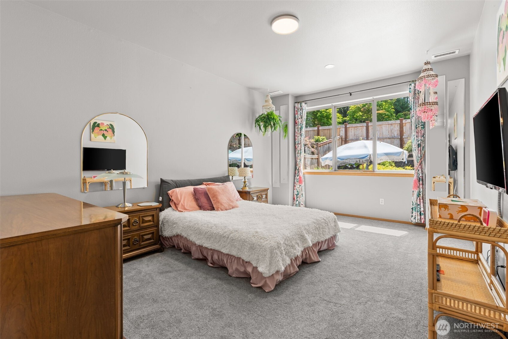 8325 Bainbridge Loop Property Photo 17