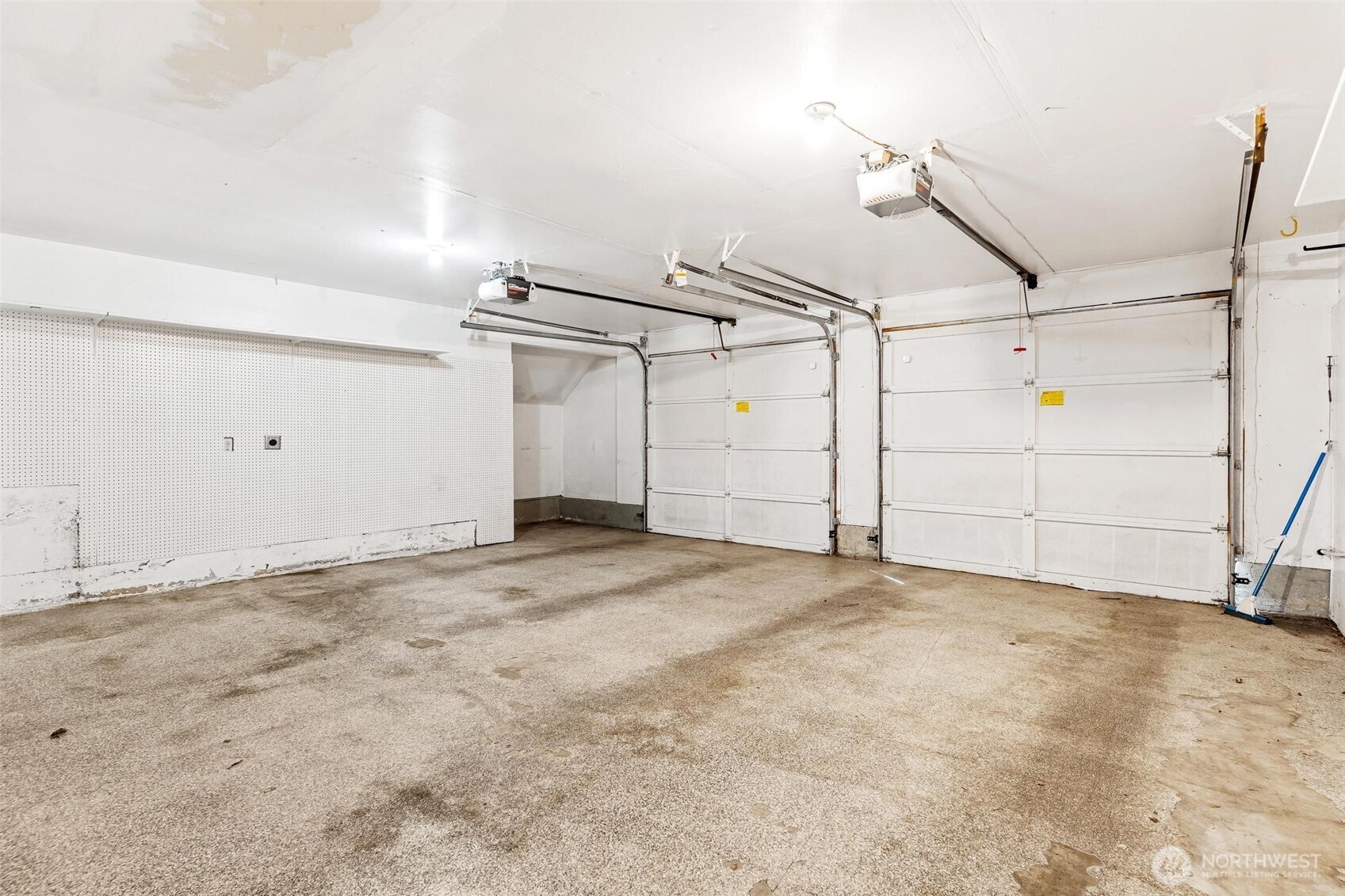 1748 Bellevue Way 1 Property Photo 27